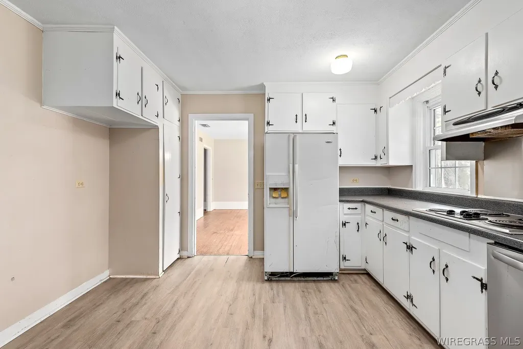 561 Davis Street E Elba AL 36323