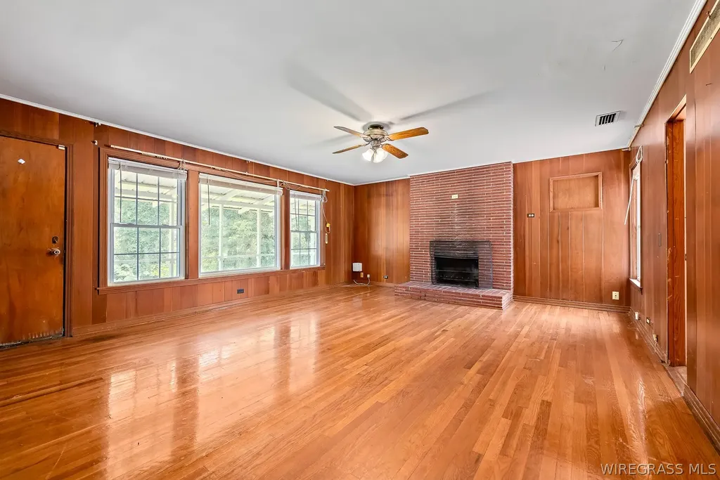 561 Davis Street E Elba AL 36323