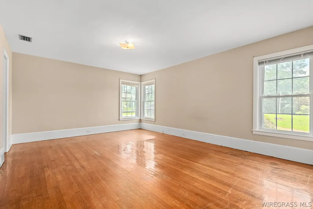 561 Davis Street E Elba AL 36323