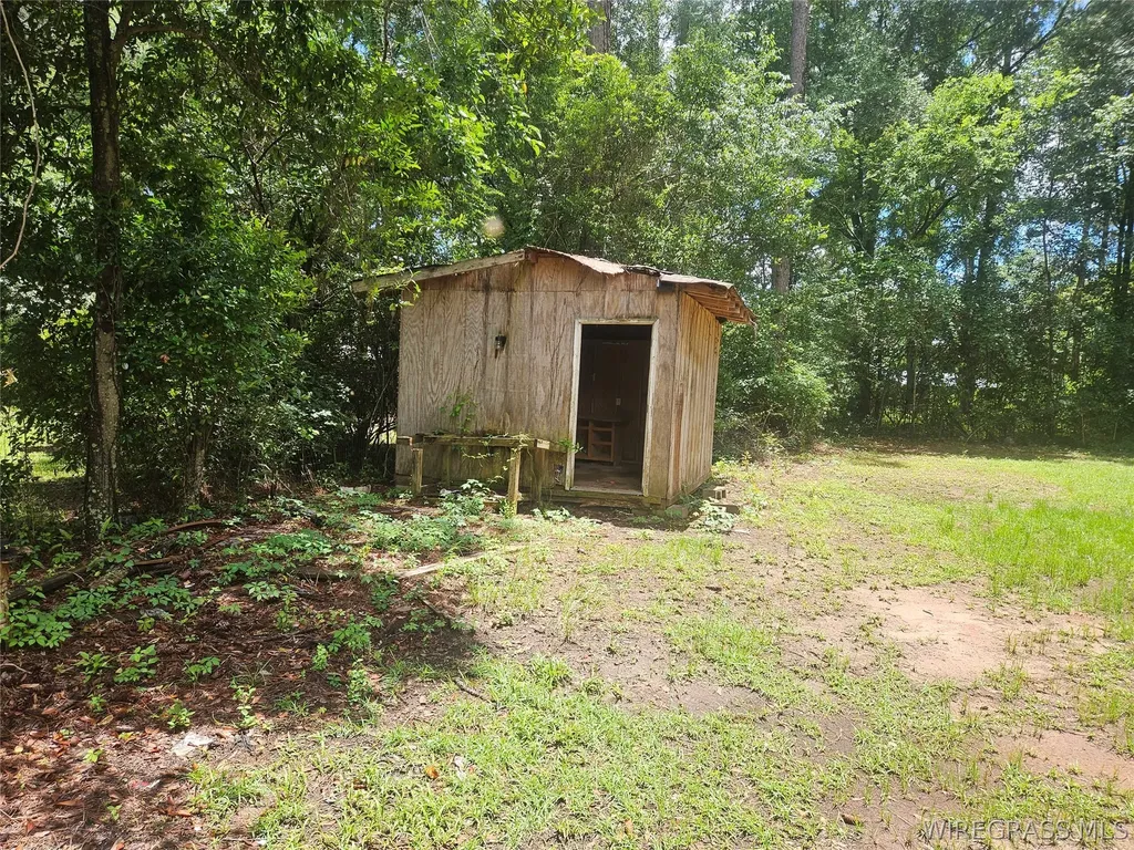 2504 Linda Lane E Dothan AL 36303