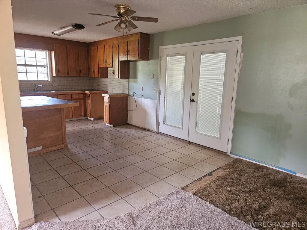 2504 Linda Lane E Dothan AL 36303