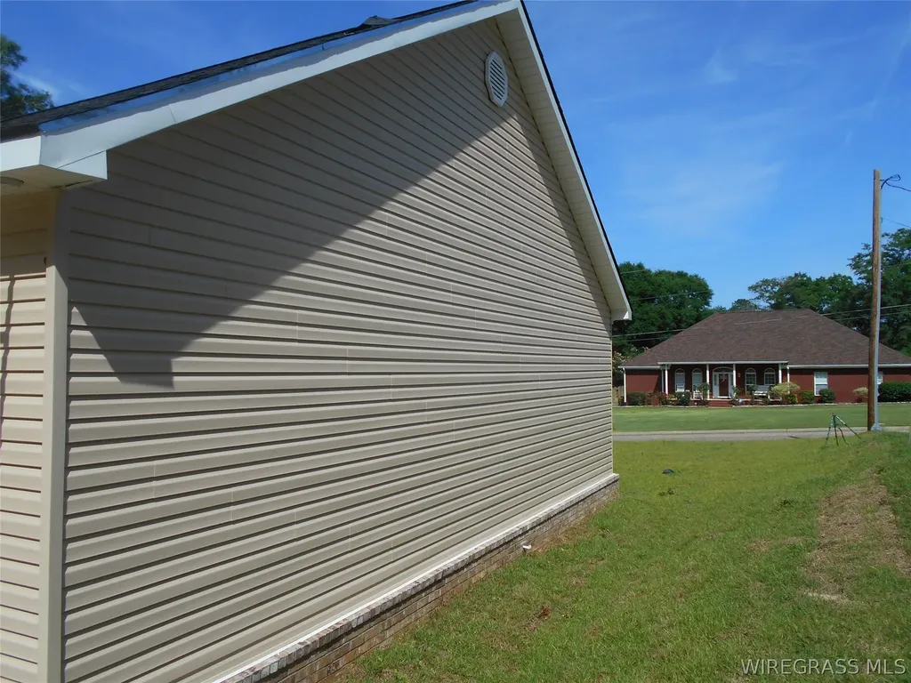 227 Tharpe Drive Ozark AL 36360