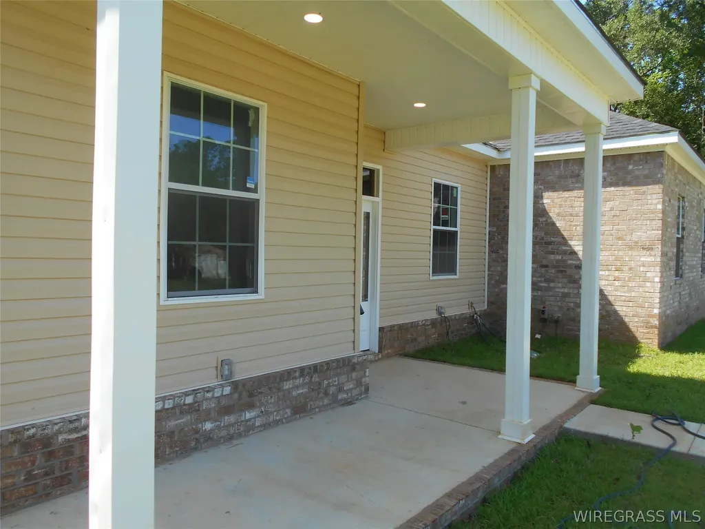 227 Tharpe Drive Ozark AL 36360