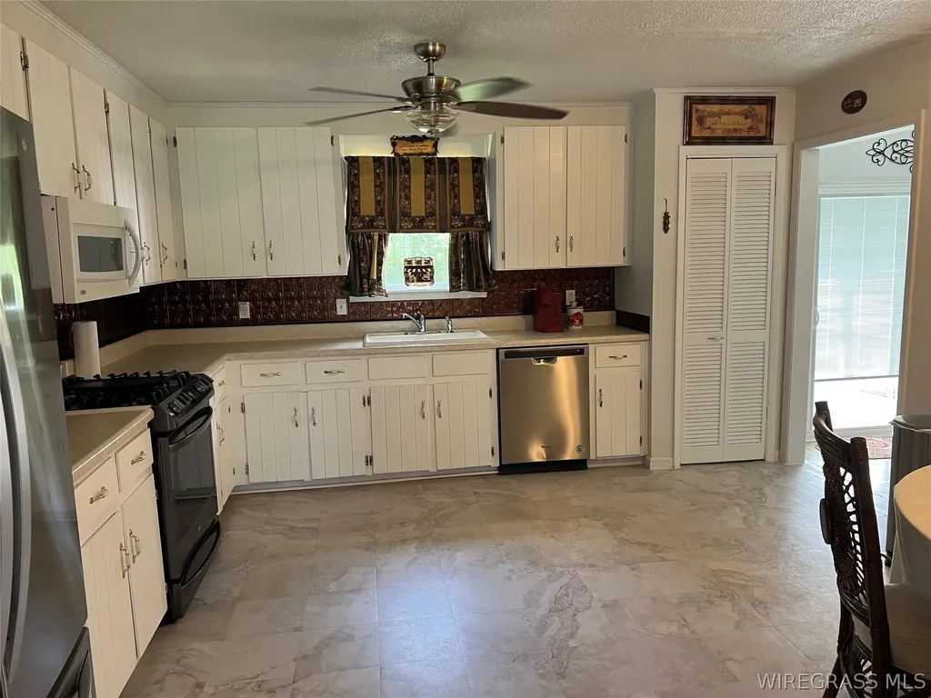 196 Chestnut Drive Ozark AL 36360