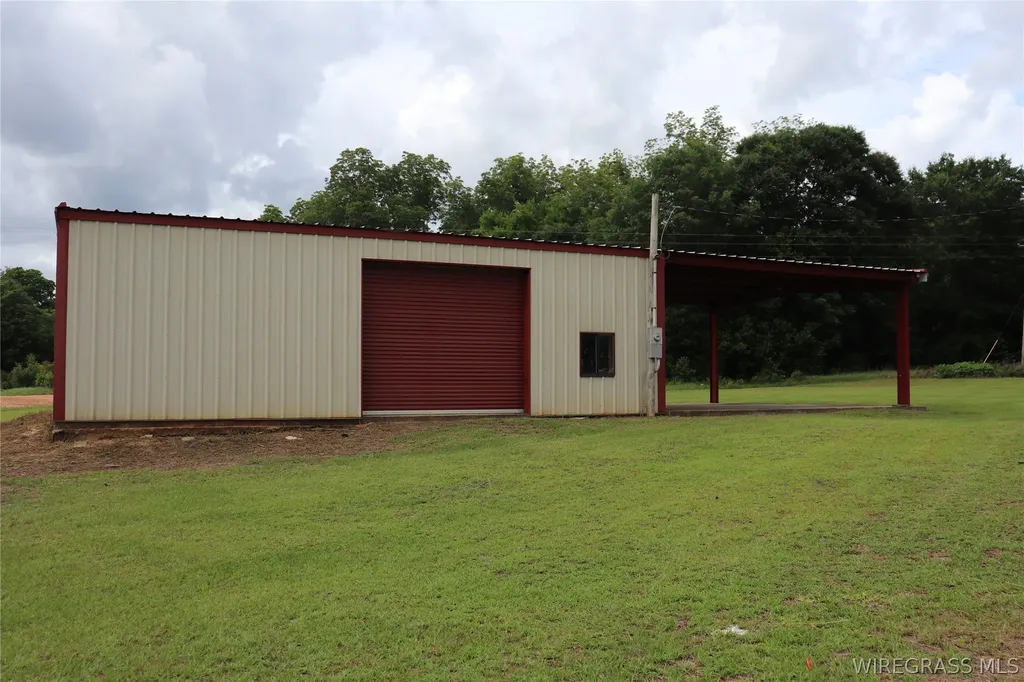 216 Private Road 1428 Enterprise AL 36330