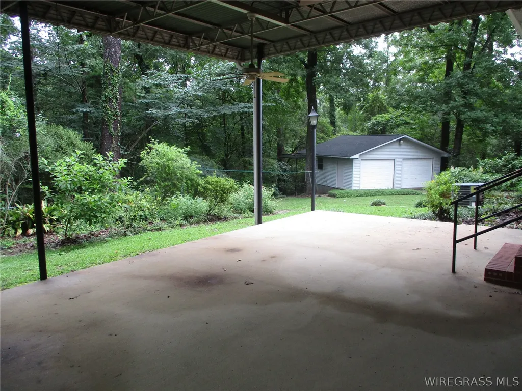173 Pinecrest Drive Ozark AL 36360