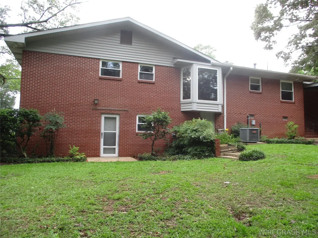 173 Pinecrest Drive Ozark AL 36360