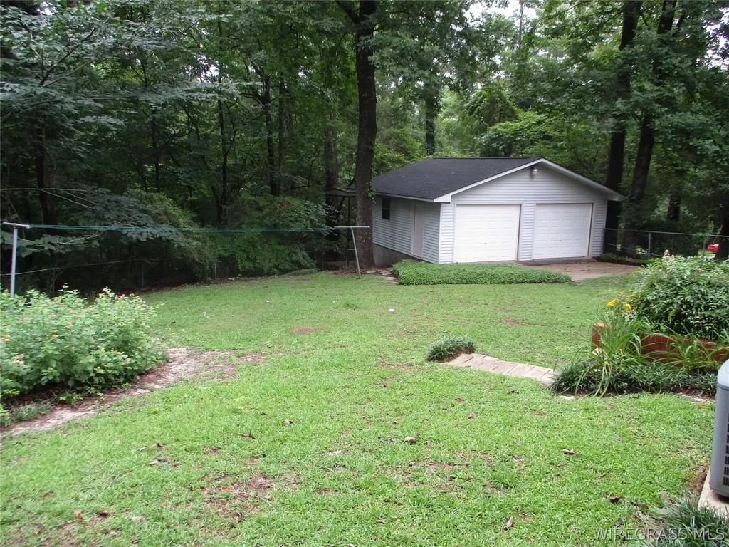 173 Pinecrest Drive Ozark AL 36360
