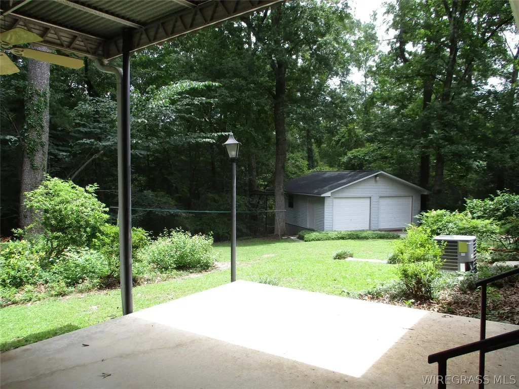 173 Pinecrest Drive Ozark AL 36360