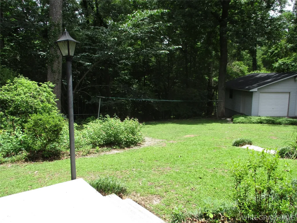 173 Pinecrest Drive Ozark AL 36360