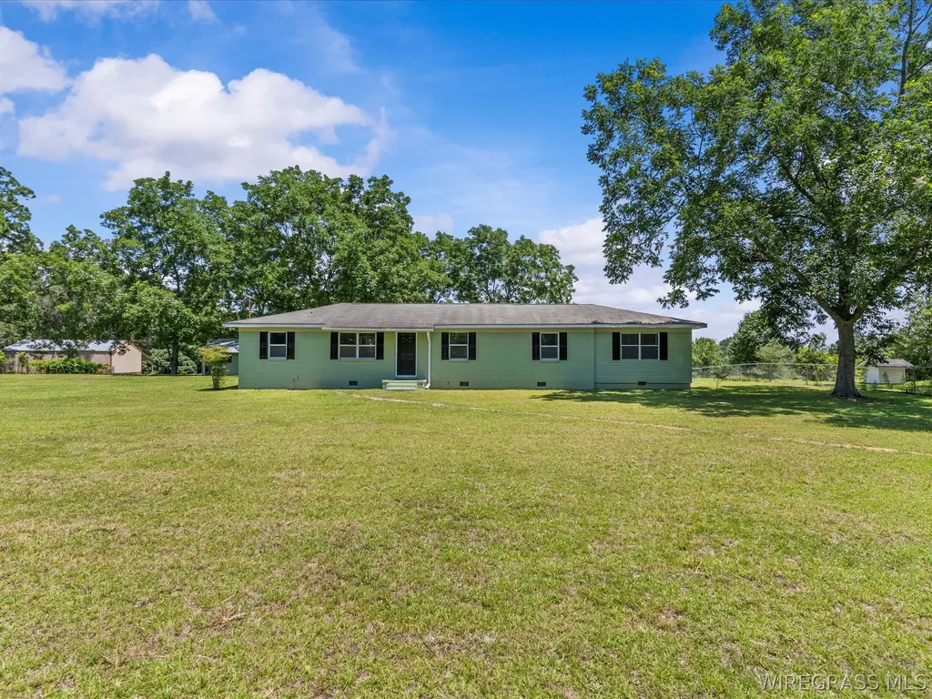 11886 N Highway 27 Chancellor AL 36316