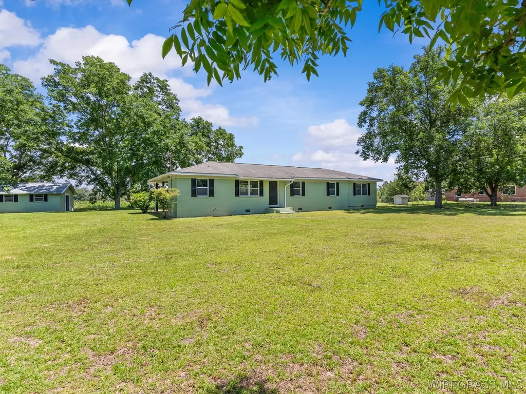 11886 N Highway 27 Chancellor AL 36316