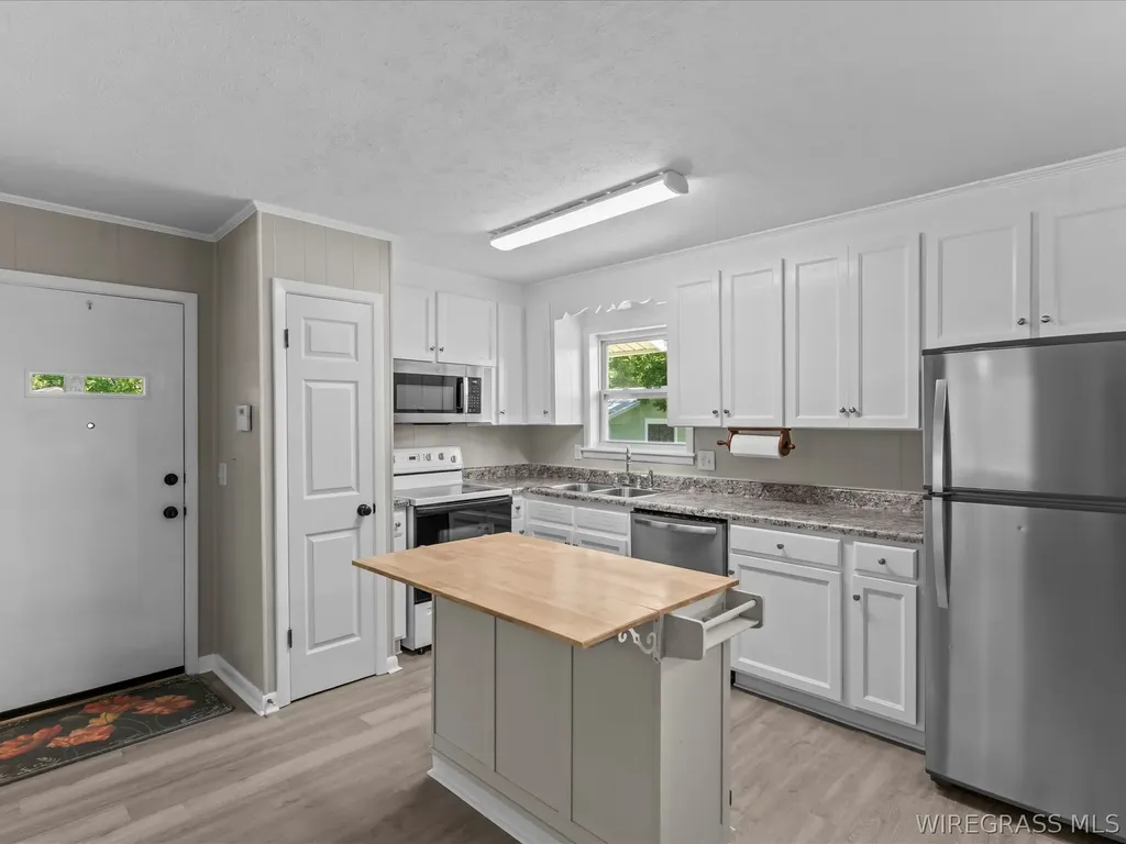 11886 N Highway 27 Chancellor AL 36316