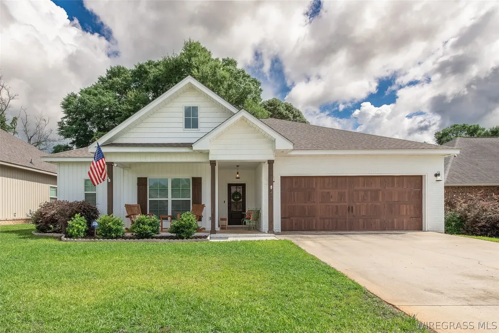 662 Valley Stream Drive Enterprise AL 36330