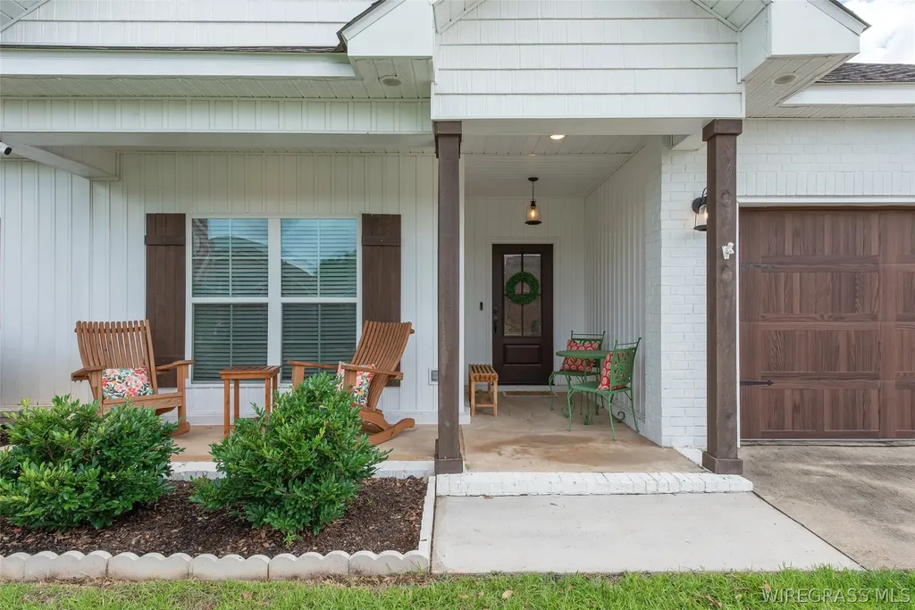 662 Valley Stream Drive Enterprise AL 36330