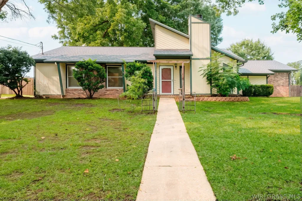 100 Cahaba Street Enterprise AL 36330