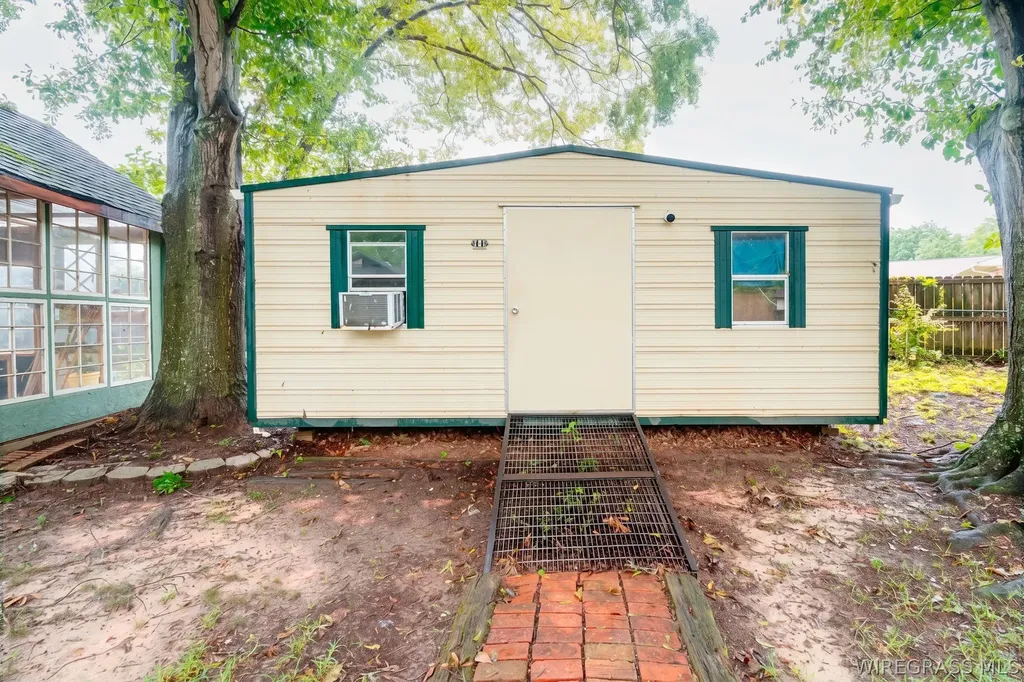 100 Cahaba Street Enterprise AL 36330