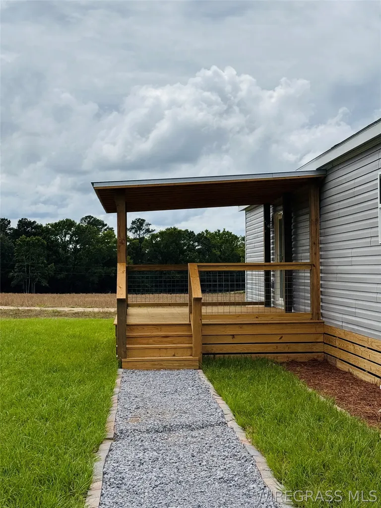 3676 County Road 4 Road Black AL 36314