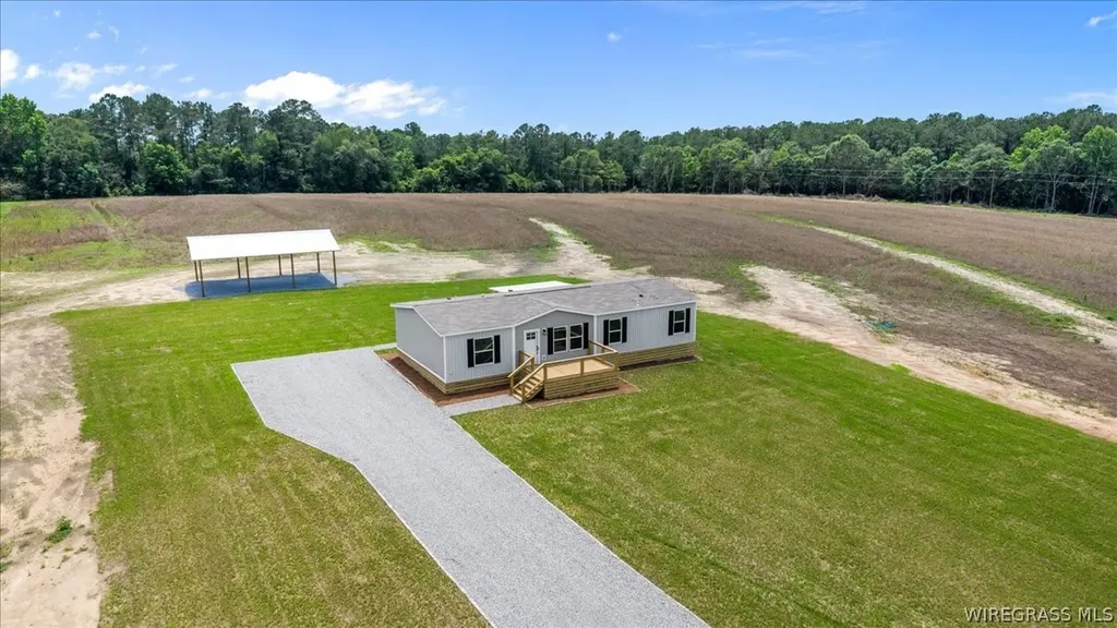 3676 County Road 4 Black AL 36314