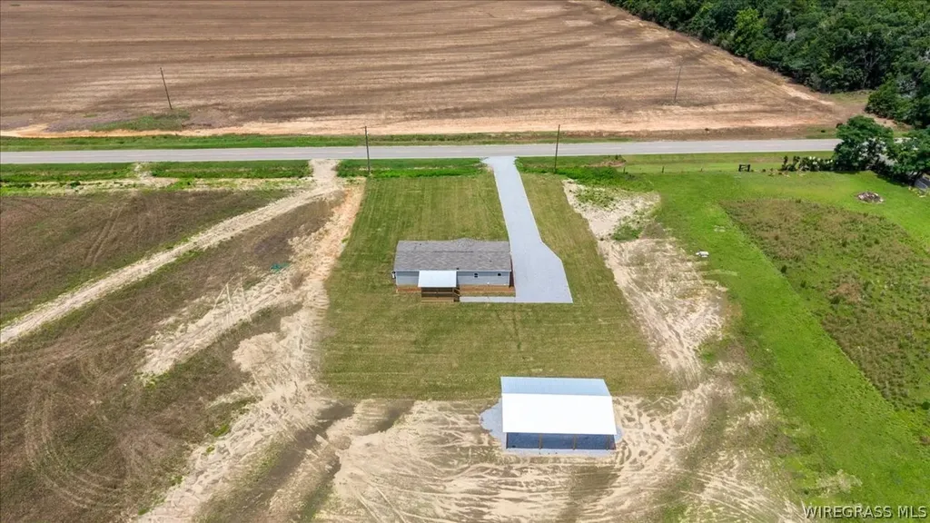3676 County Road 4 Black AL 36314