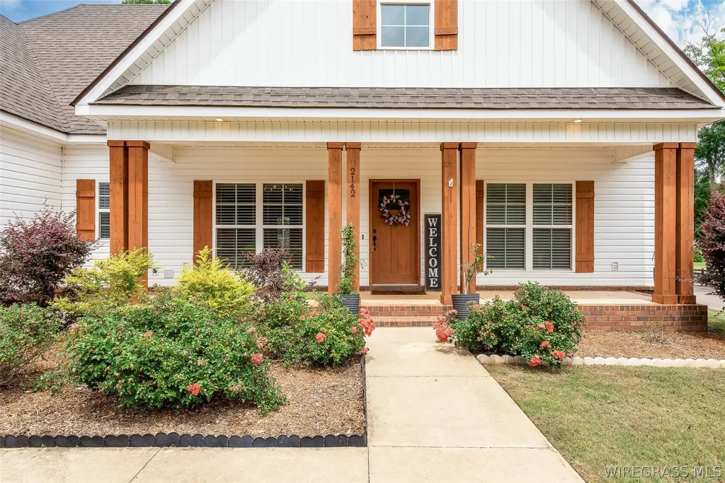 2142 County Road 622 Enterprise AL 36330