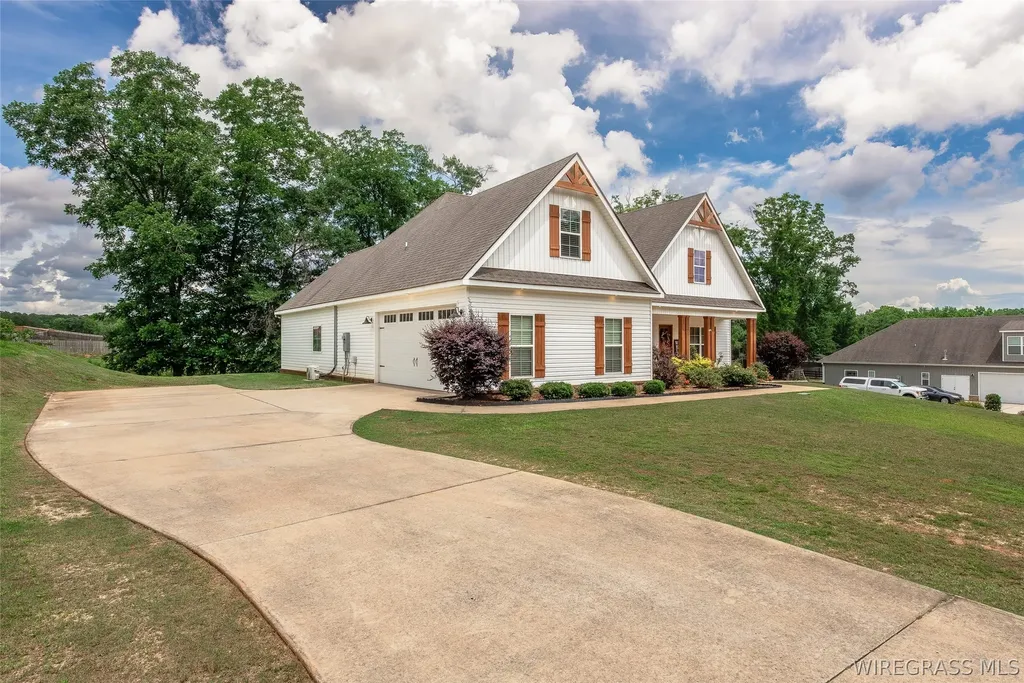 2142 County Road 622 Enterprise AL 36330