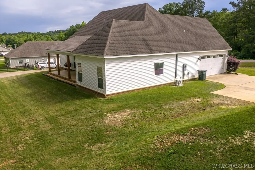2142 County Road 622 Enterprise AL 36330