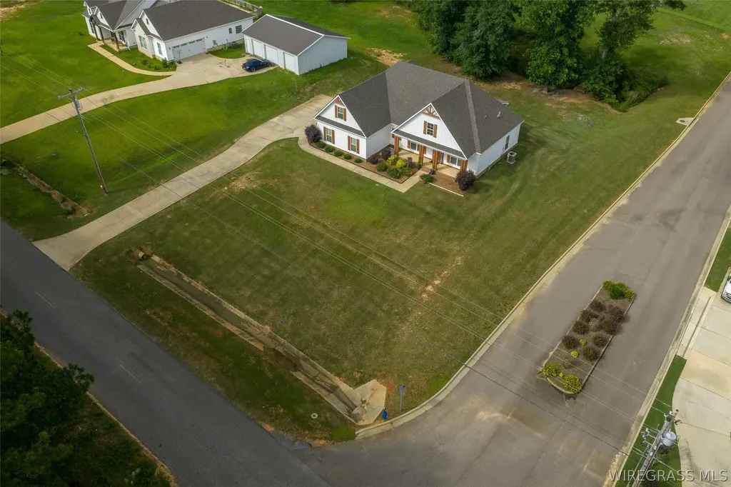 2142 County Road 622 Enterprise AL 36330