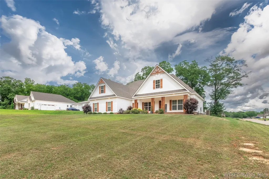 2142 County Road 622 Enterprise AL 36330