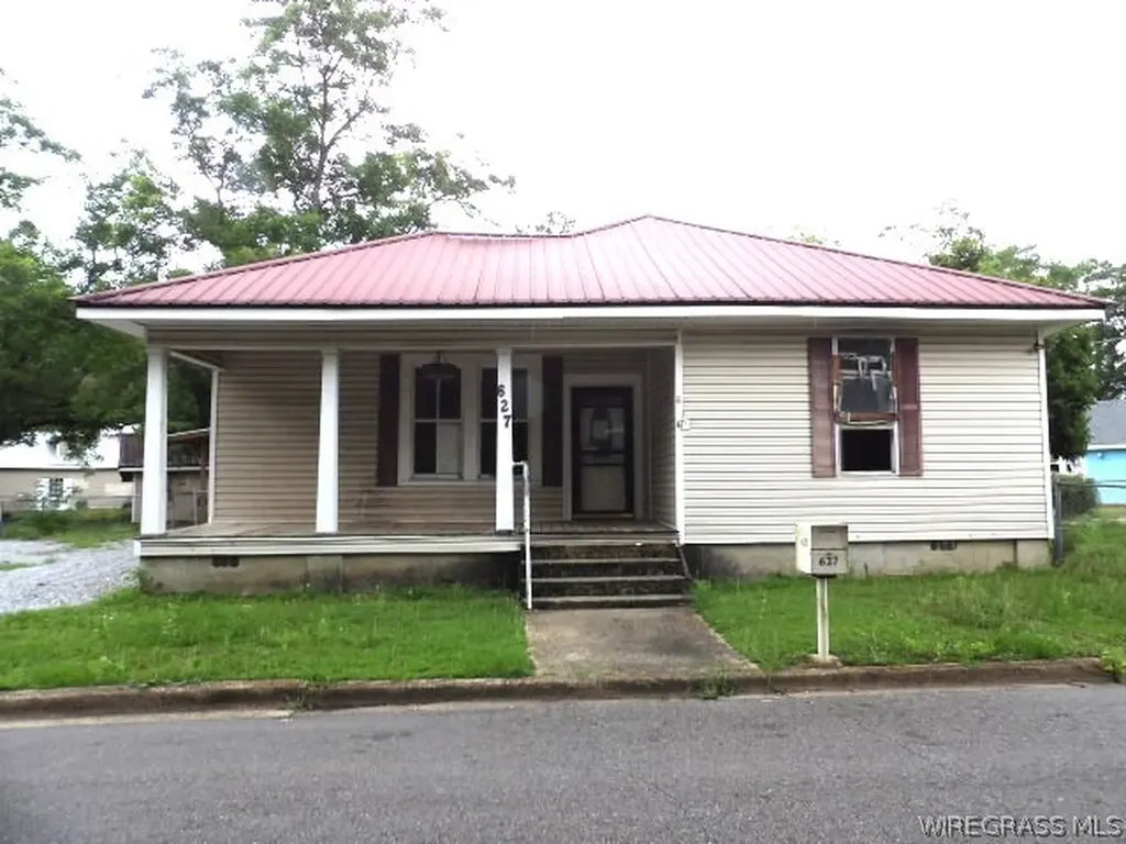627 Rankin Street Andalusia AL 36420
