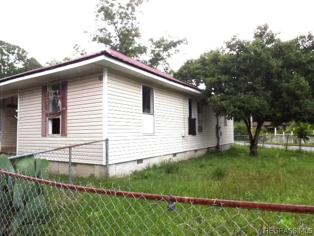 627 Rankin Street Andalusia AL 36420