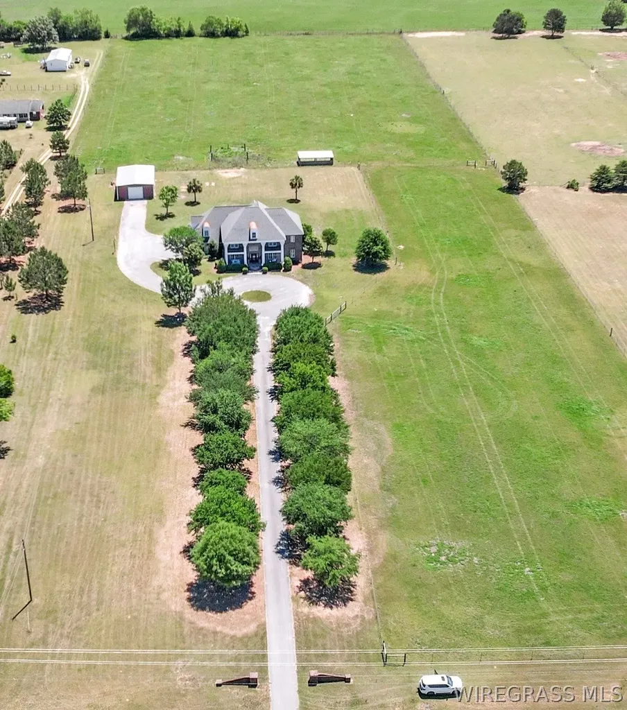 645 Windmill Road Newton AL 36352