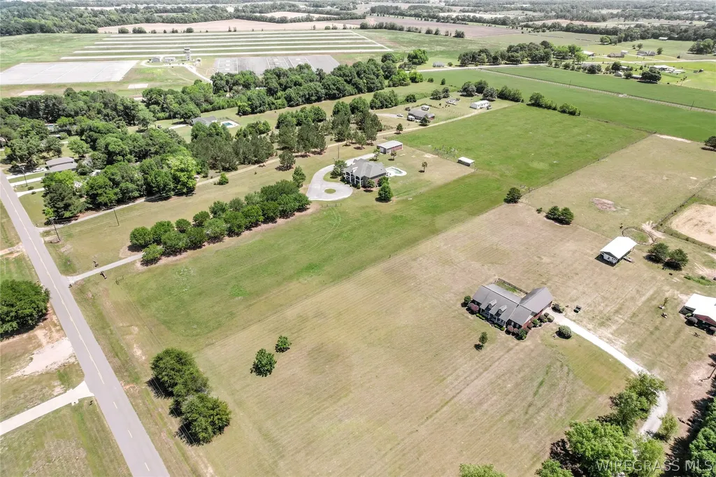 645 Windmill Road Newton AL 36352