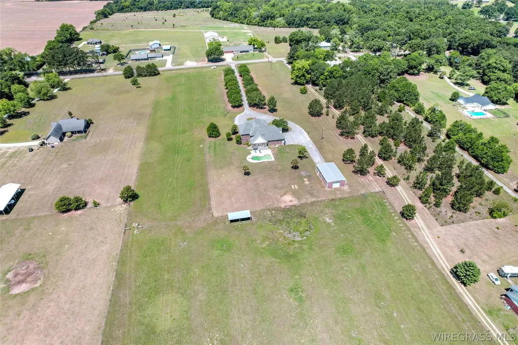 645 Windmill Road Newton AL 36352