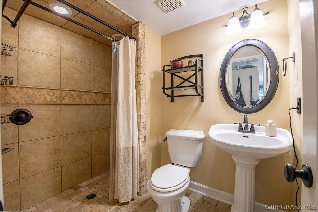 204 Wentworth Drive Enterprise AL 36330