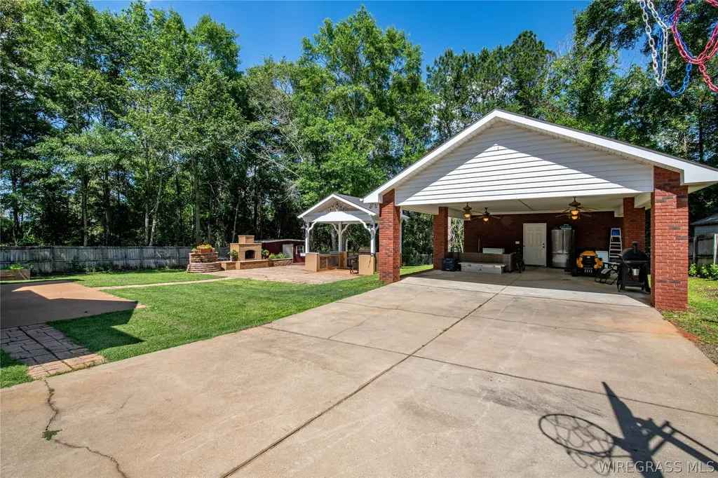 204 Wentworth Drive Enterprise AL 36330