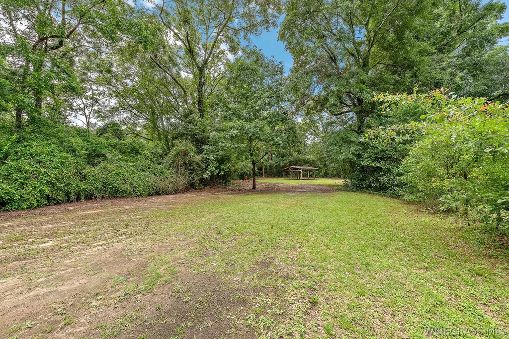 306 N Cherokee Street Geneva AL 36340