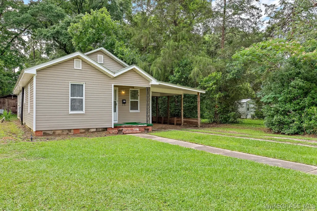 306 N Cherokee Street Geneva AL 36340