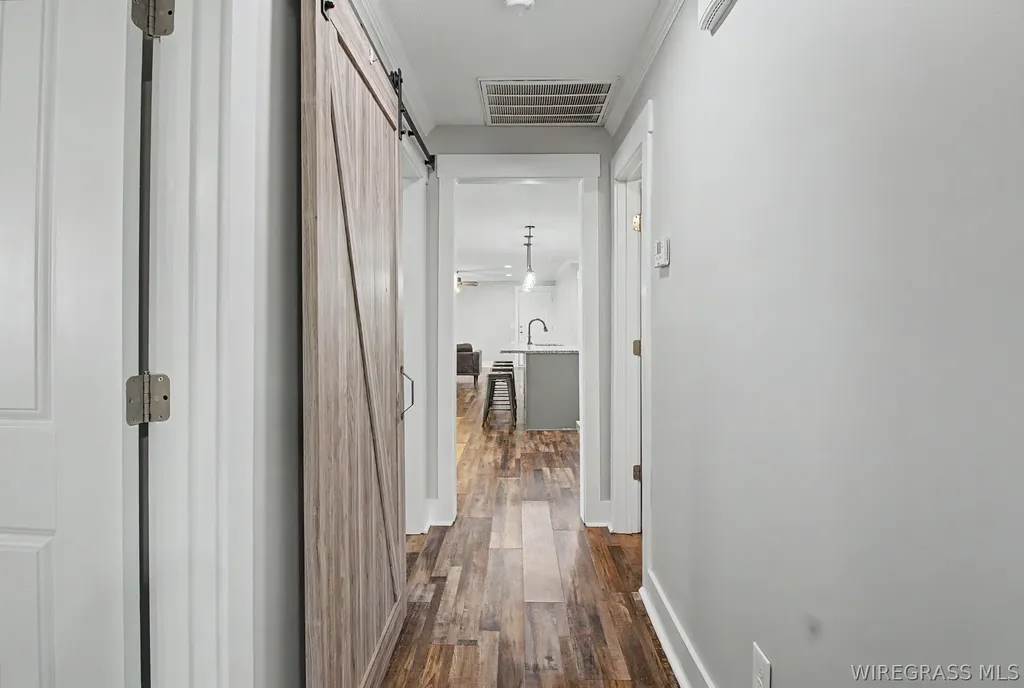 402 Cable Street Headland AL 36345