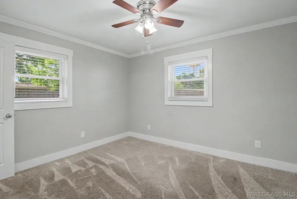 402 Cable Street Headland AL 36345