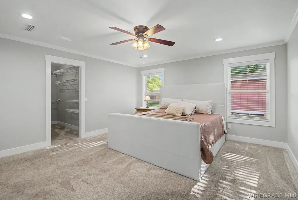 402 Cable Street Headland AL 36345