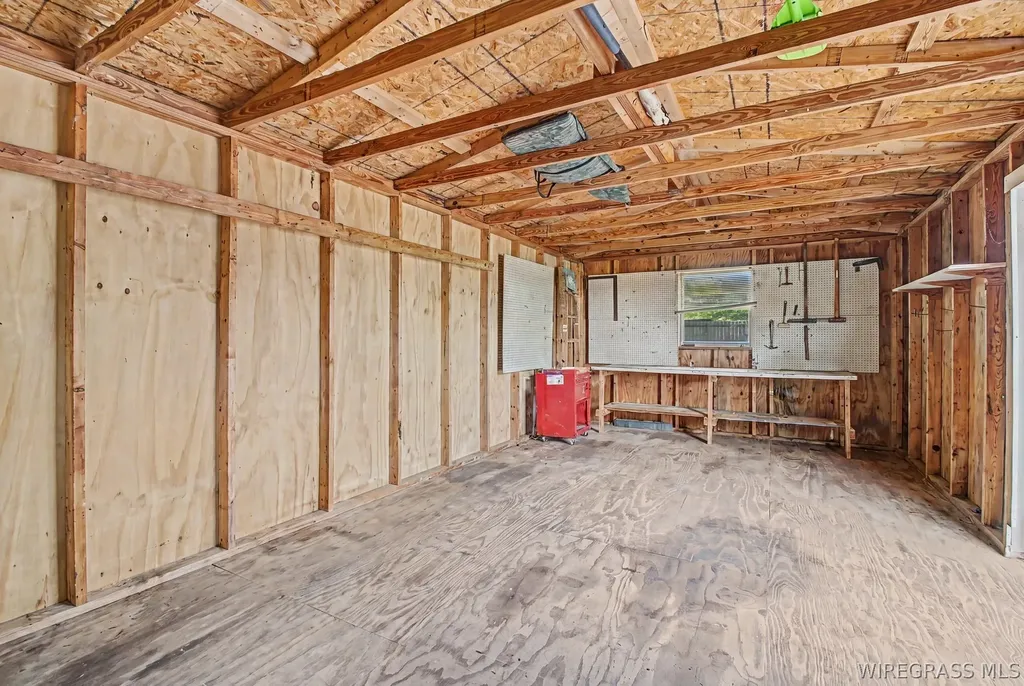402 Cable Street Headland AL 36345