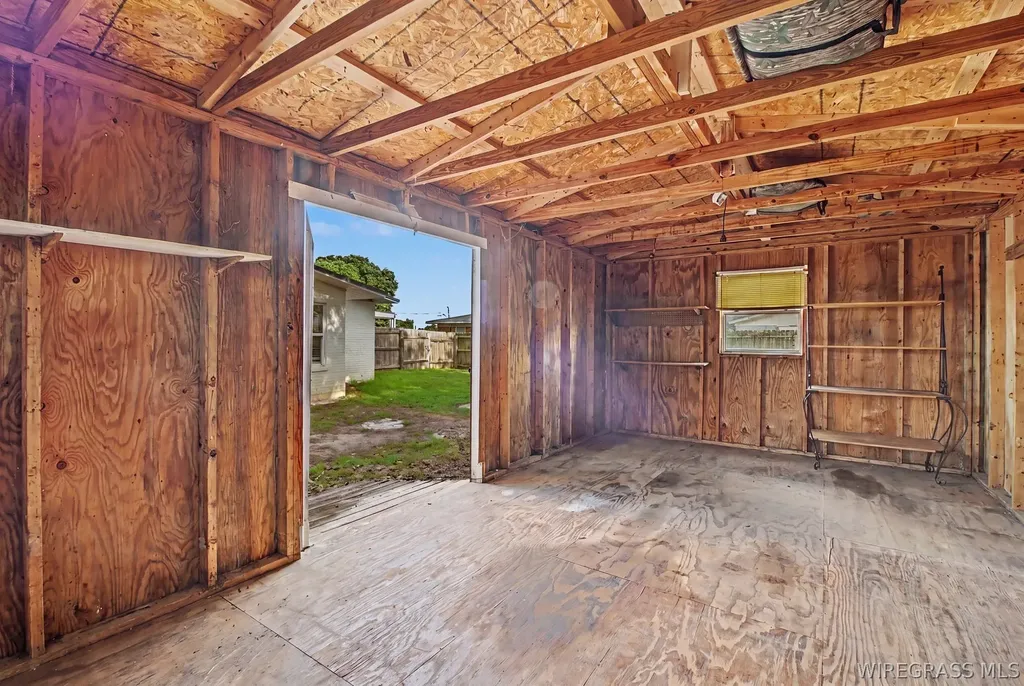 402 Cable Street Headland AL 36345