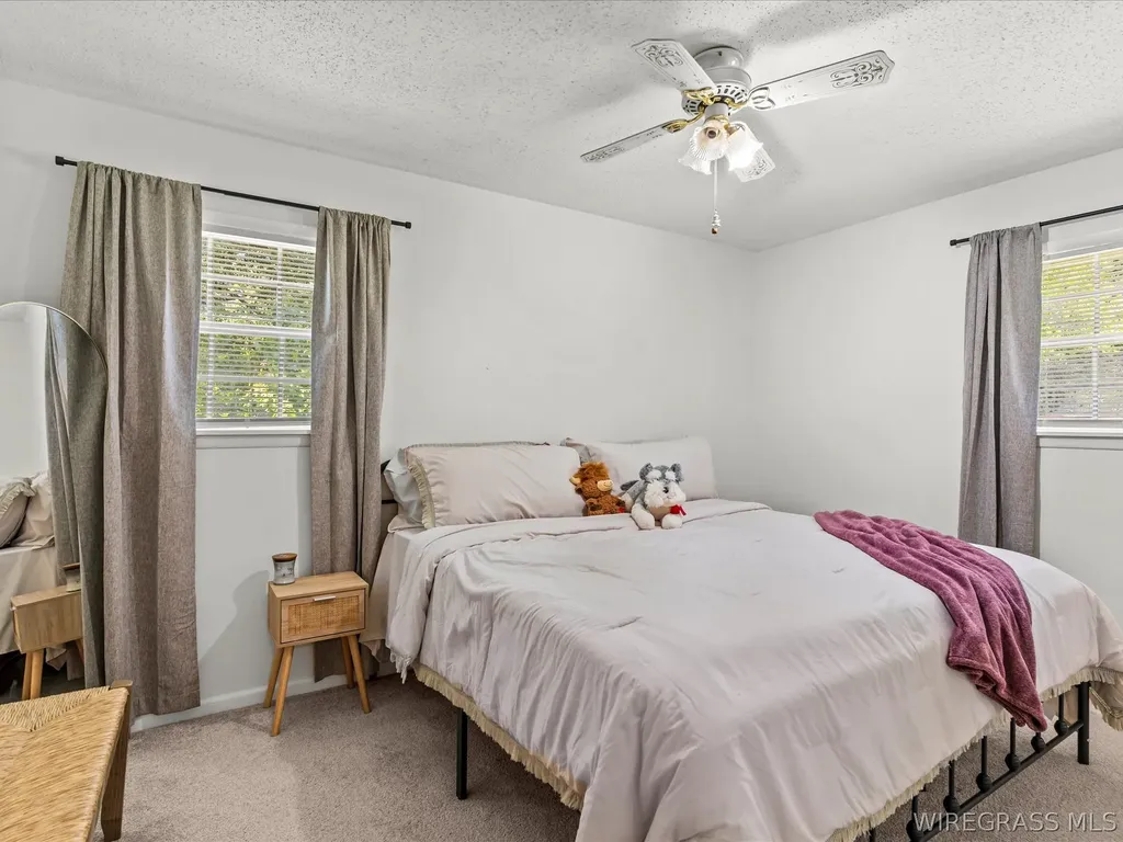 141 Honeysuckle Lane Ozark AL 36360