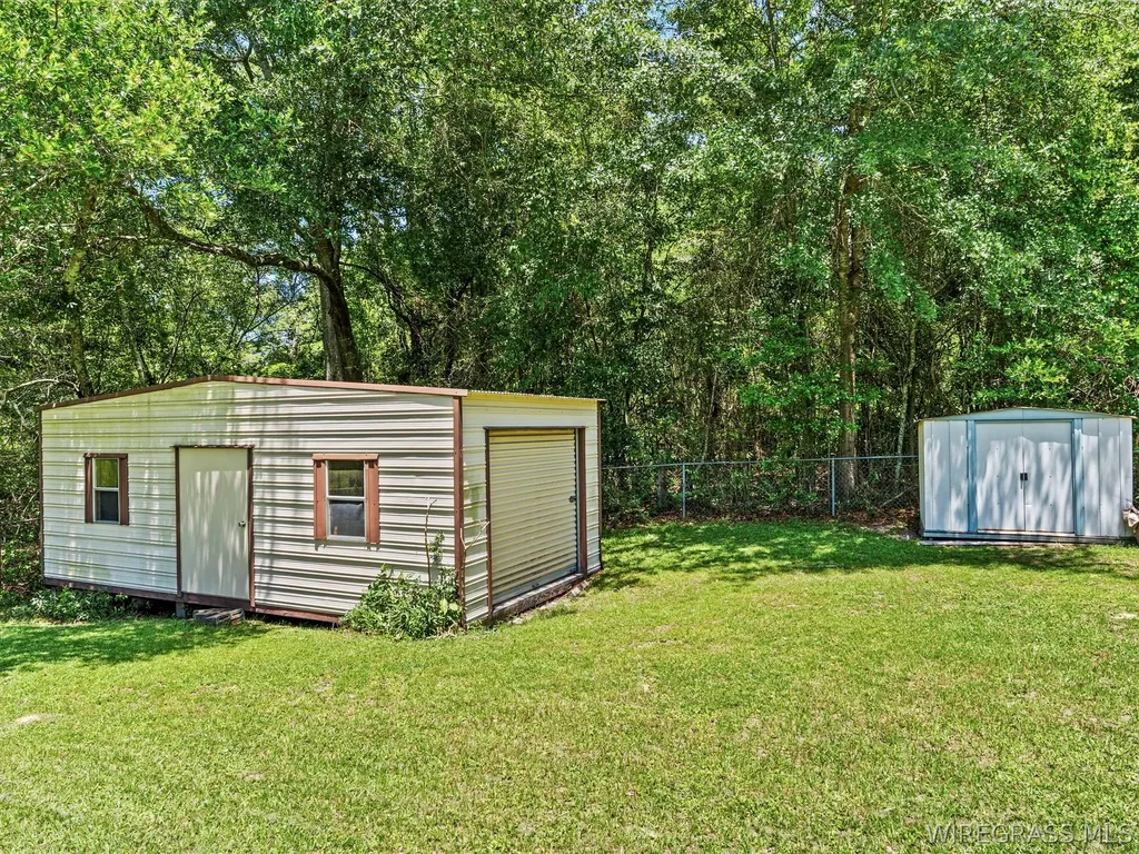 141 Honeysuckle Lane Ozark AL 36360