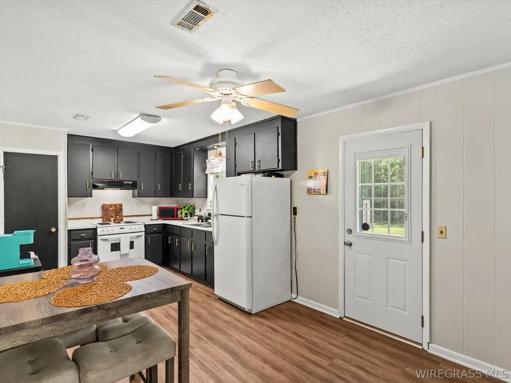 141 Honeysuckle Lane Ozark AL 36360