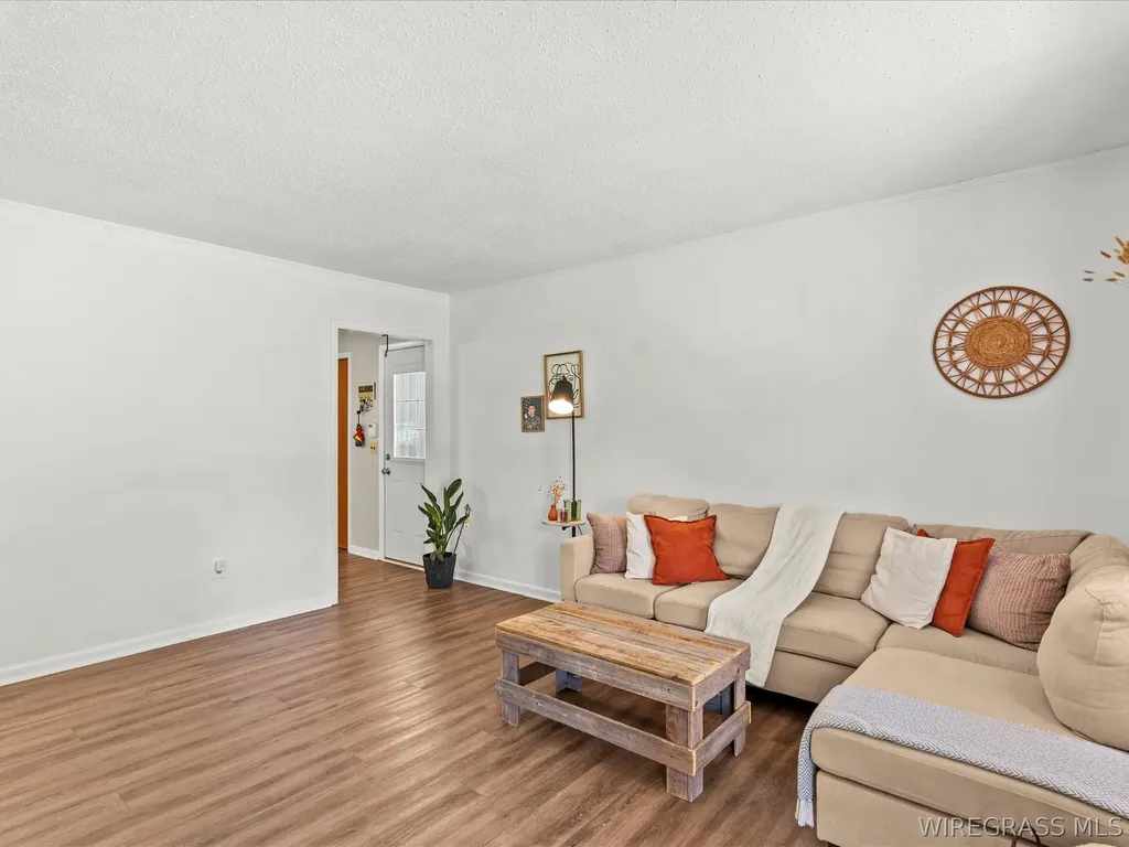 141 Honeysuckle Lane Ozark AL 36360