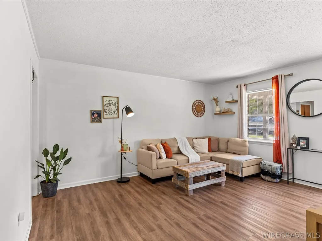 141 Honeysuckle Lane Ozark AL 36360