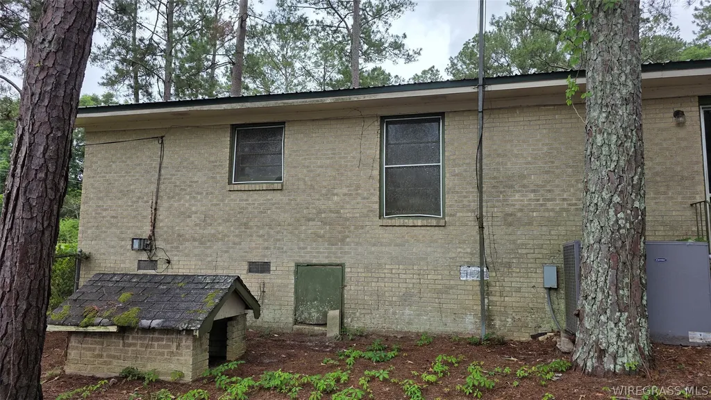 29 Woodland Court Daleville AL 36322