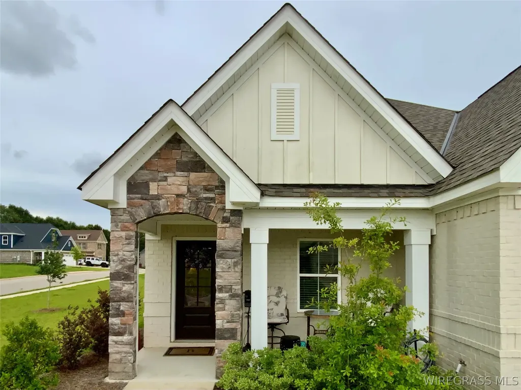 101 Hunters Hill Way Enterprise AL 36330
